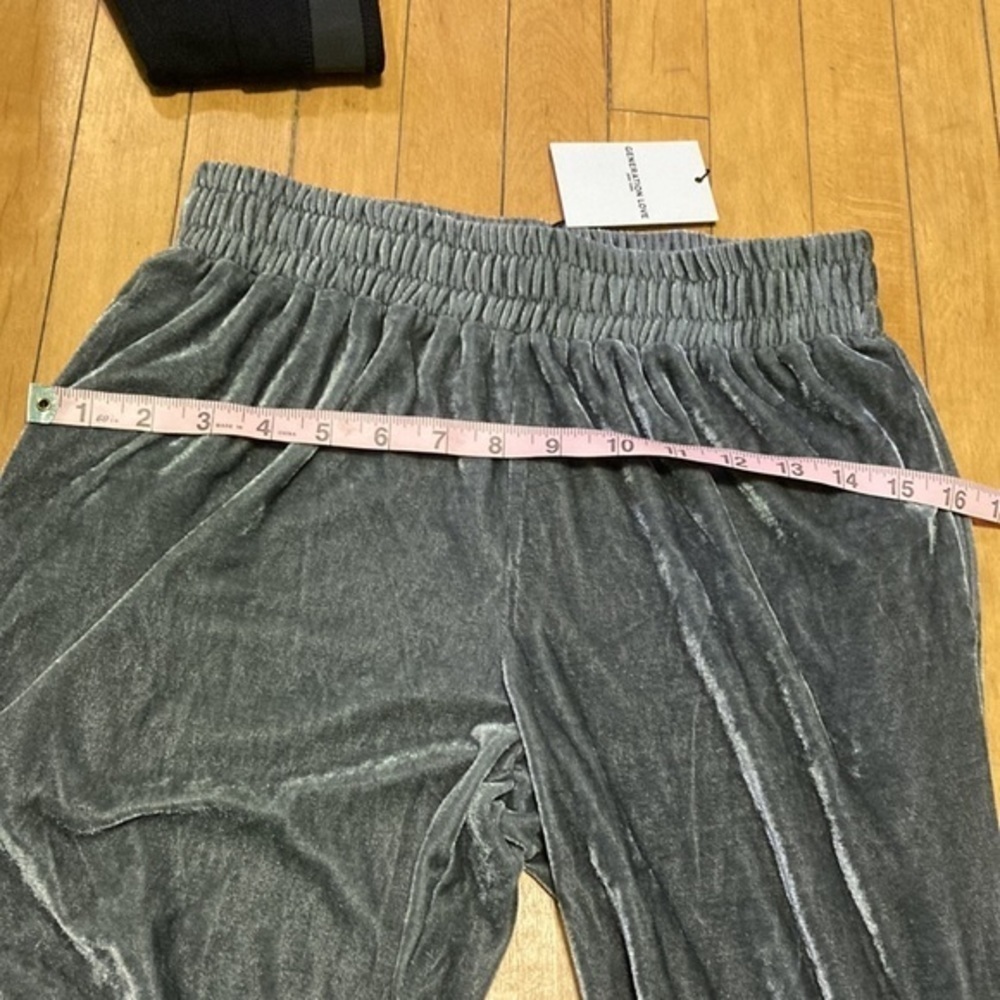 Generation Love Joggers - Picture 9 of 11